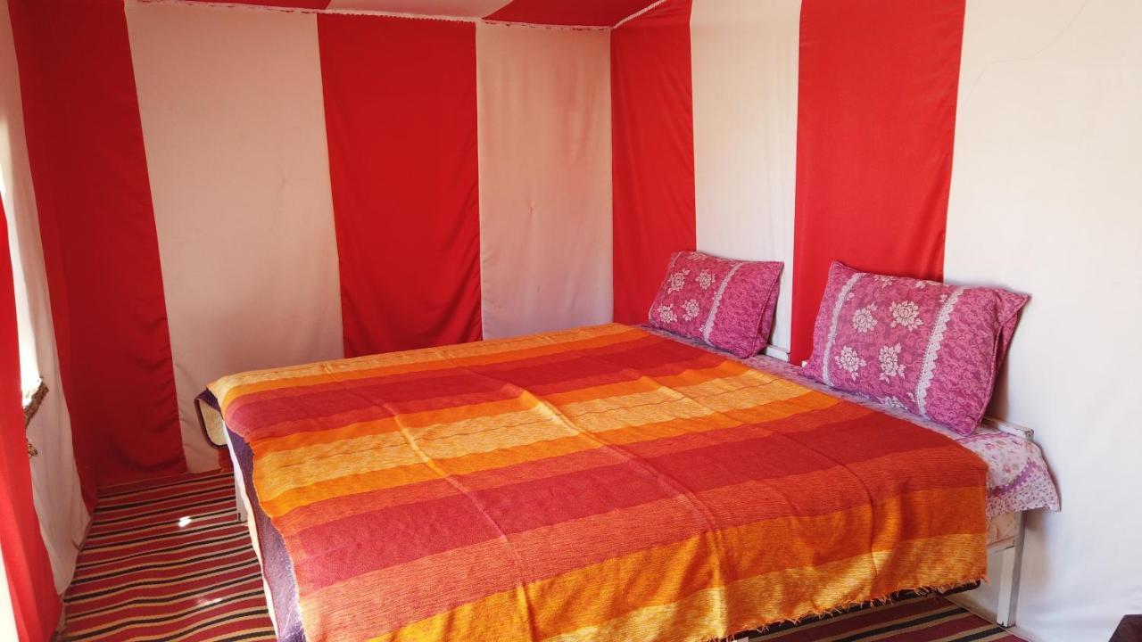 Camp Sahara Dunes Hotell M'Hamid Eksteriør bilde